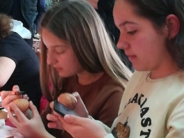 58019483_402626680315974_5467588509923540992_n