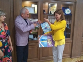 IMG-afdb244a0bb07c8a30c3dd0ad0626830-V